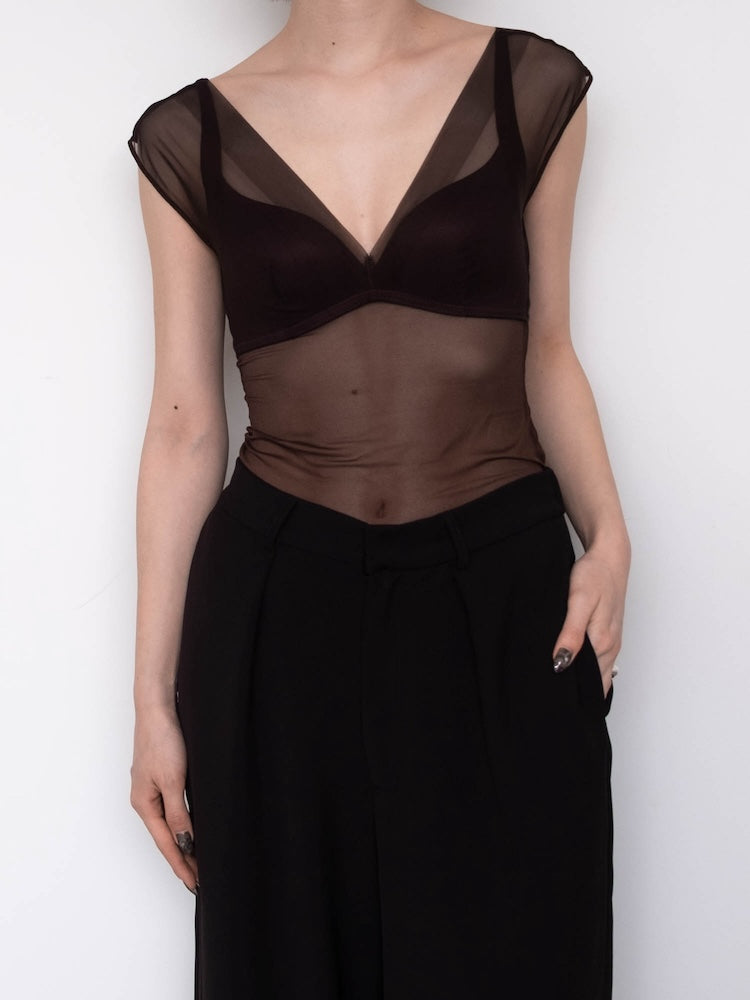 モデル身長：162cm / カラー：Brown / 着用サイズ：Sサイズ