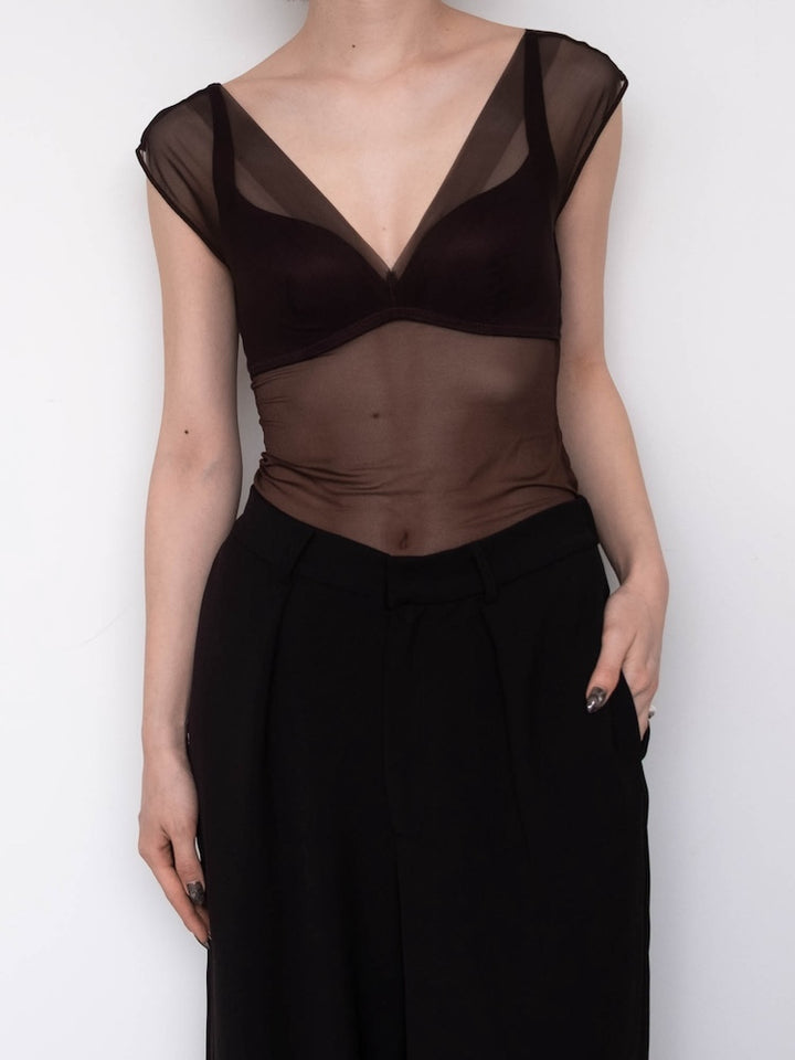 モデル身長：162cm / カラー：Brown / 着用サイズ：Sサイズ