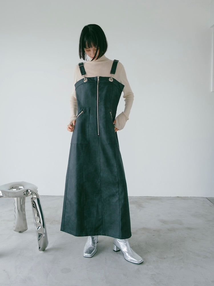 Eyelet Fake Leather Salopette / Black / モデル身長︎：166cm