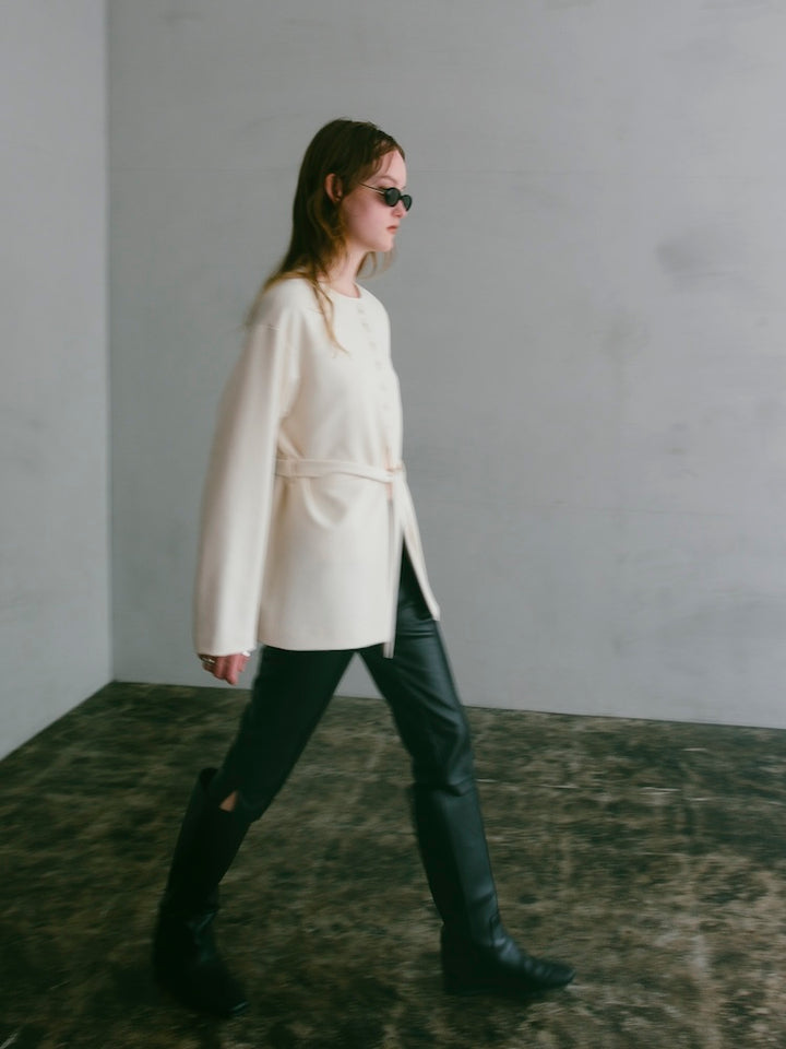 モデル身長：175cm / カラー：Ivory