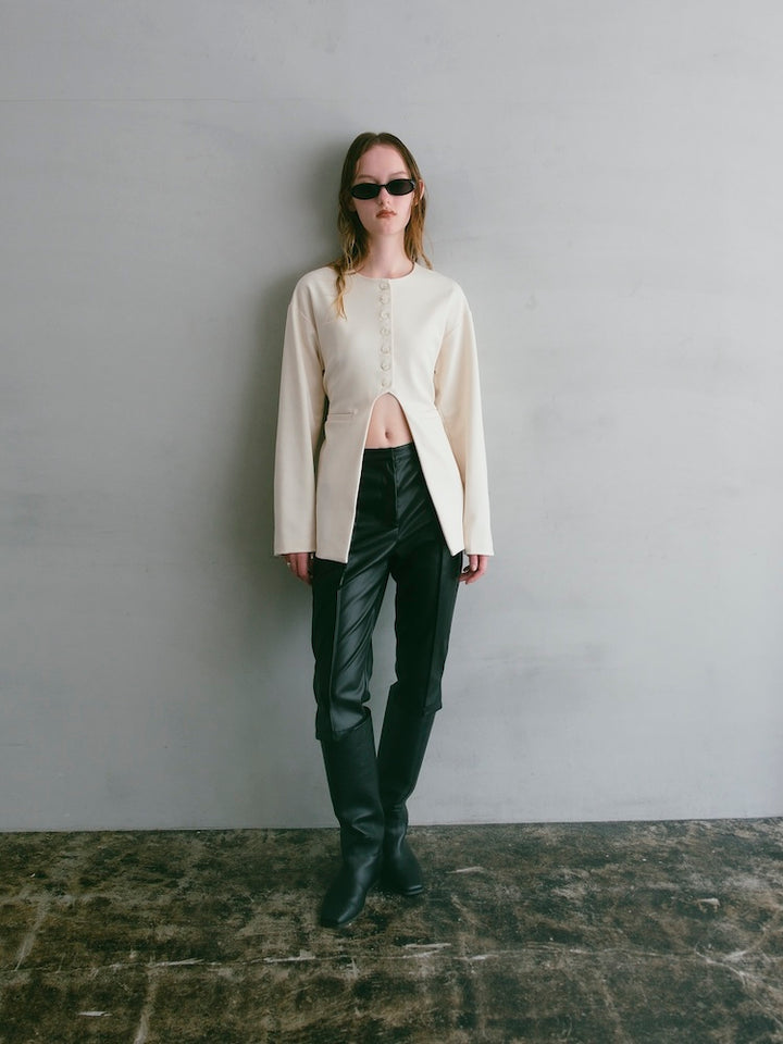 モデル身長：175cm / カラー：Black