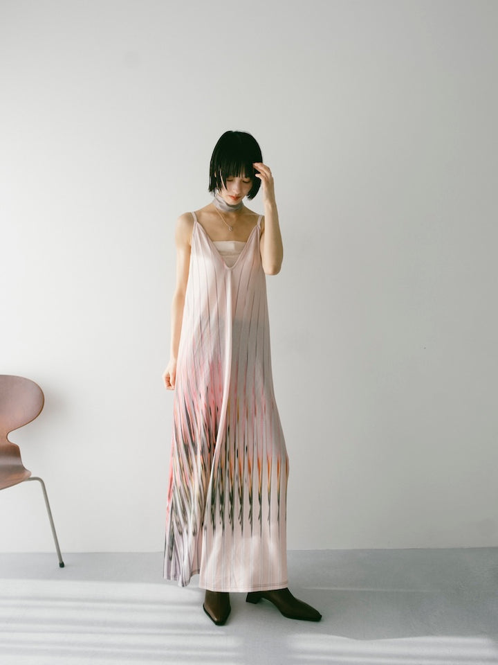 モデル身長：166cm / カラー：Beige