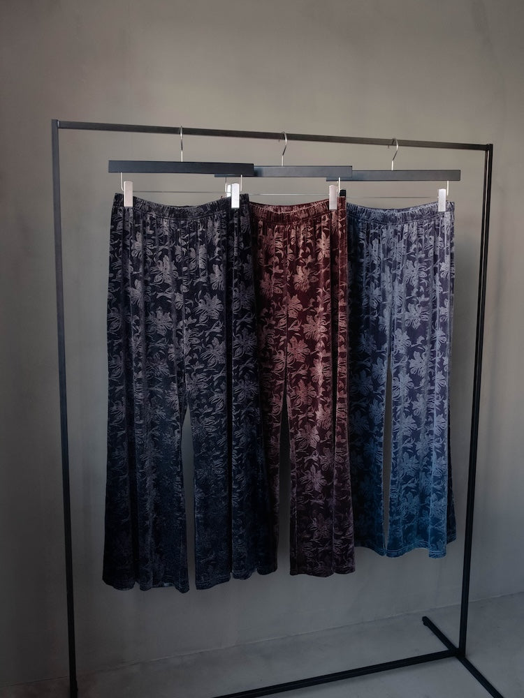 【10月24日(土) 12:00販売開始】Velour Emboss Pants