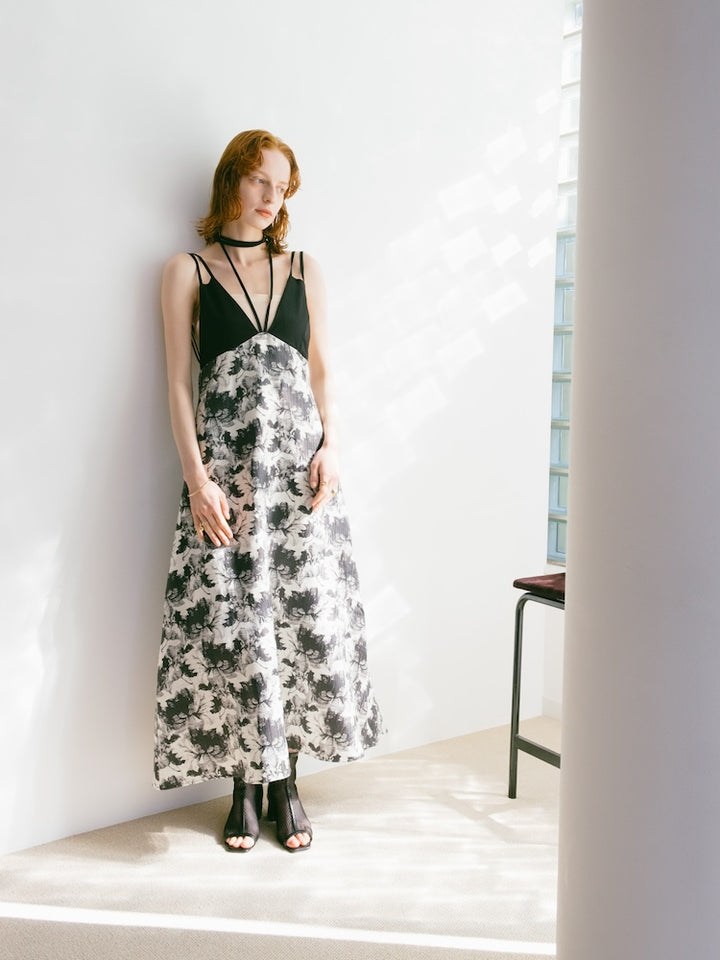 Design Strap Jacquard Dress / Black