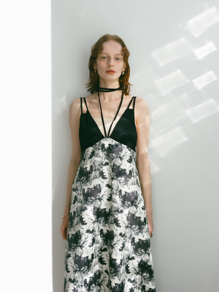 Design Strap Jacquard Dress｜デザインストラップジャガードドレス