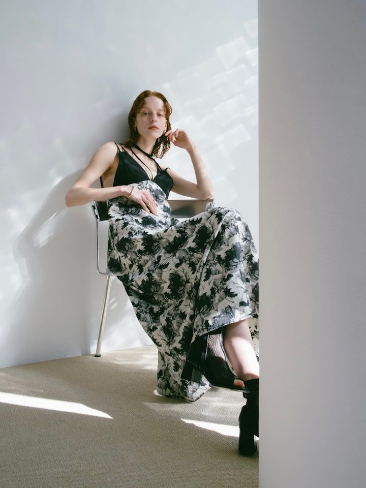 Design Strap Jacquard Dress / Black