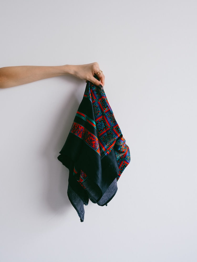 Vintage Scarf / Black