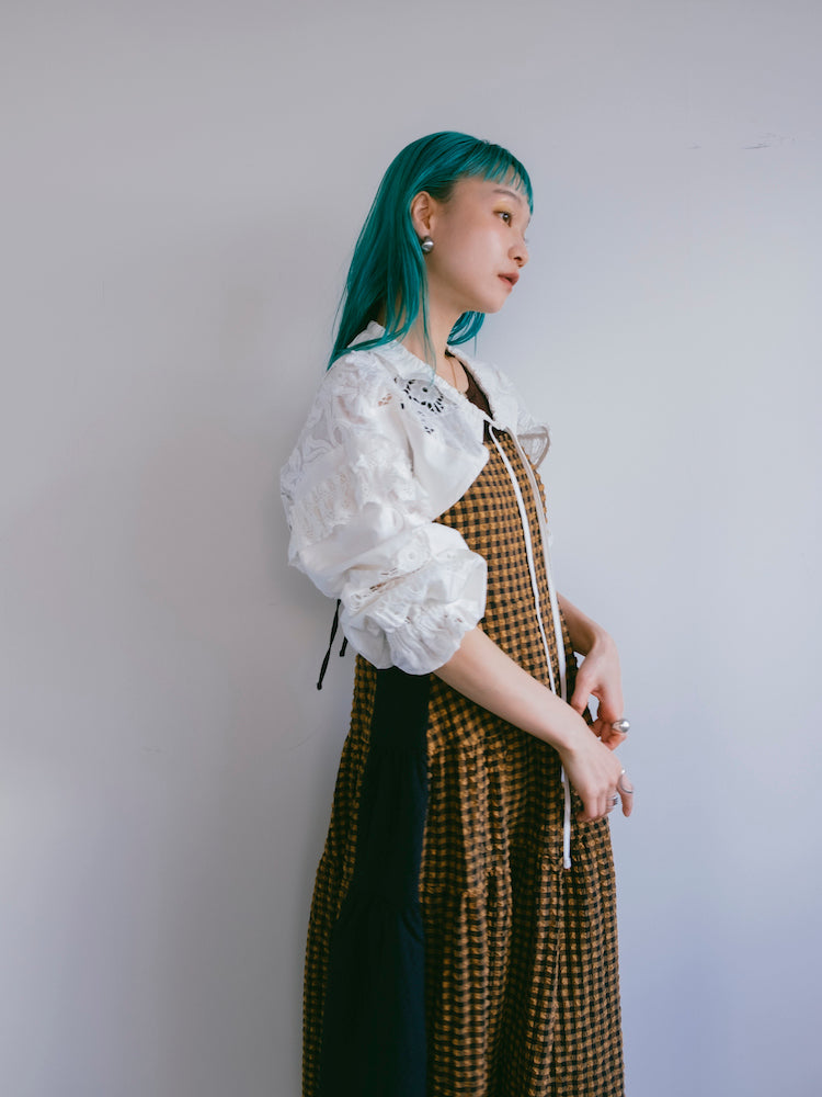 モデル身長：167cm / カラー：White