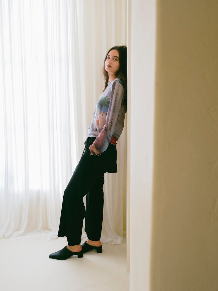 カラー：01 Interior at Nice