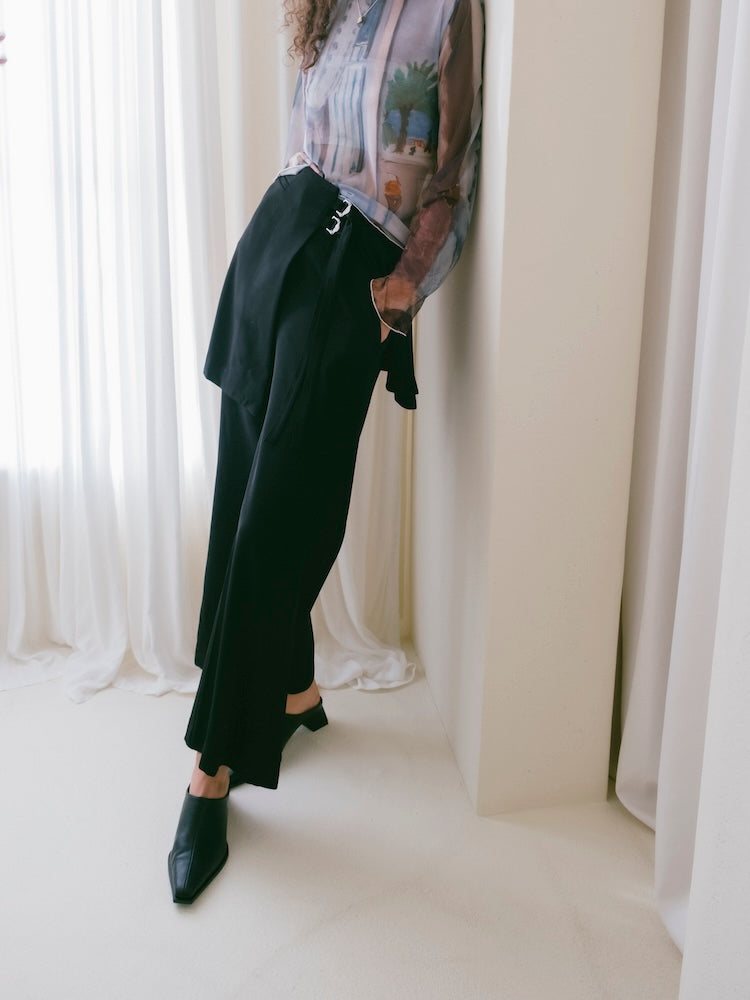  モデル身長：175cm / カラー：Black