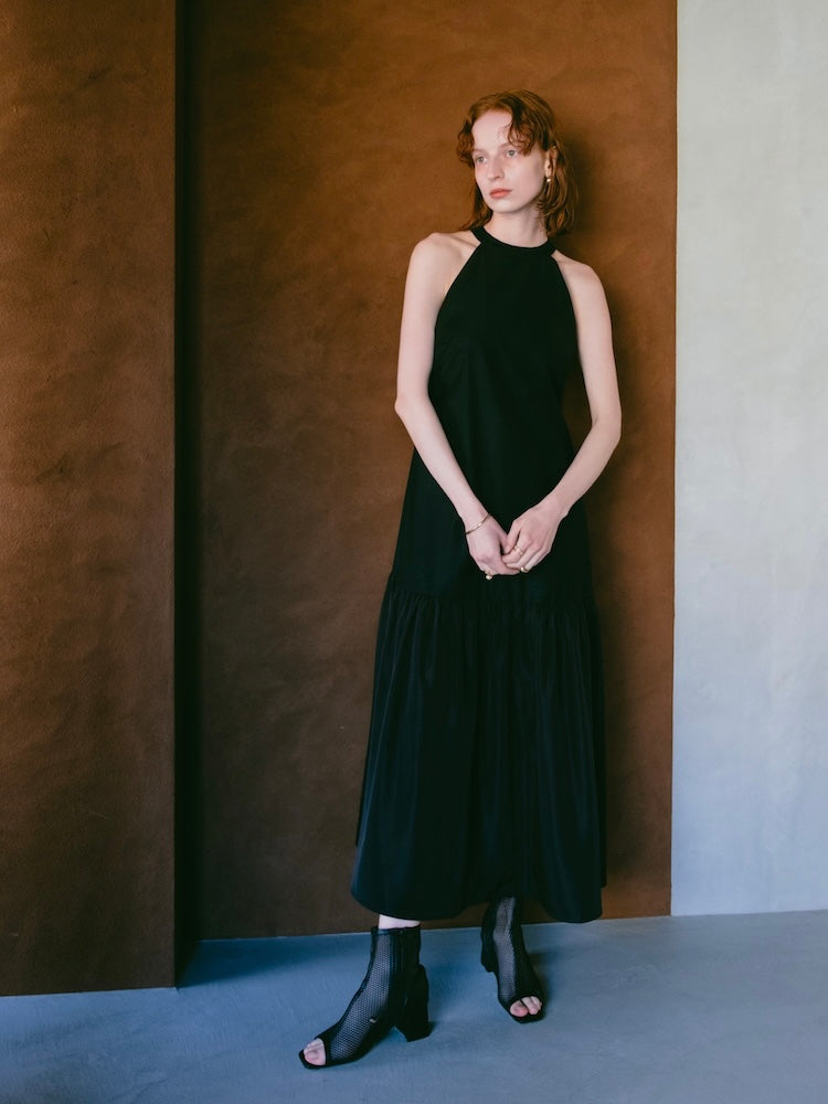 Halter Neck Tiered Dress｜ホルターネックティアードドレス – MARTE