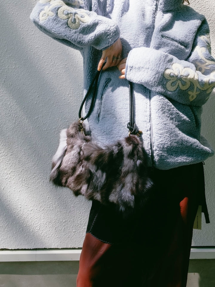 モデル身長：167cm / カラー：Gray