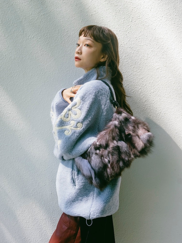 モデル身長：167cm / カラー：Gray
