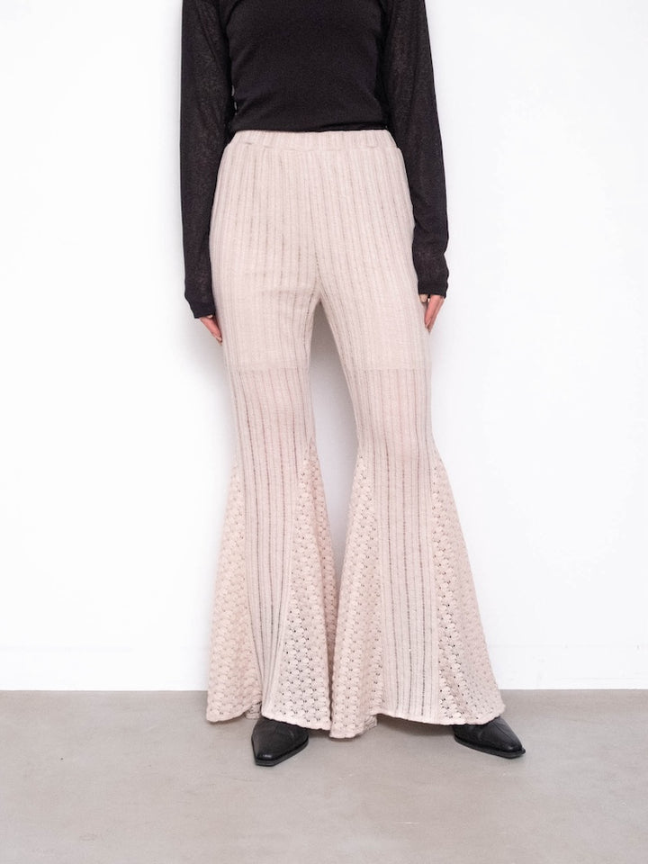 モデル身長：162cm / カラー：Ivory