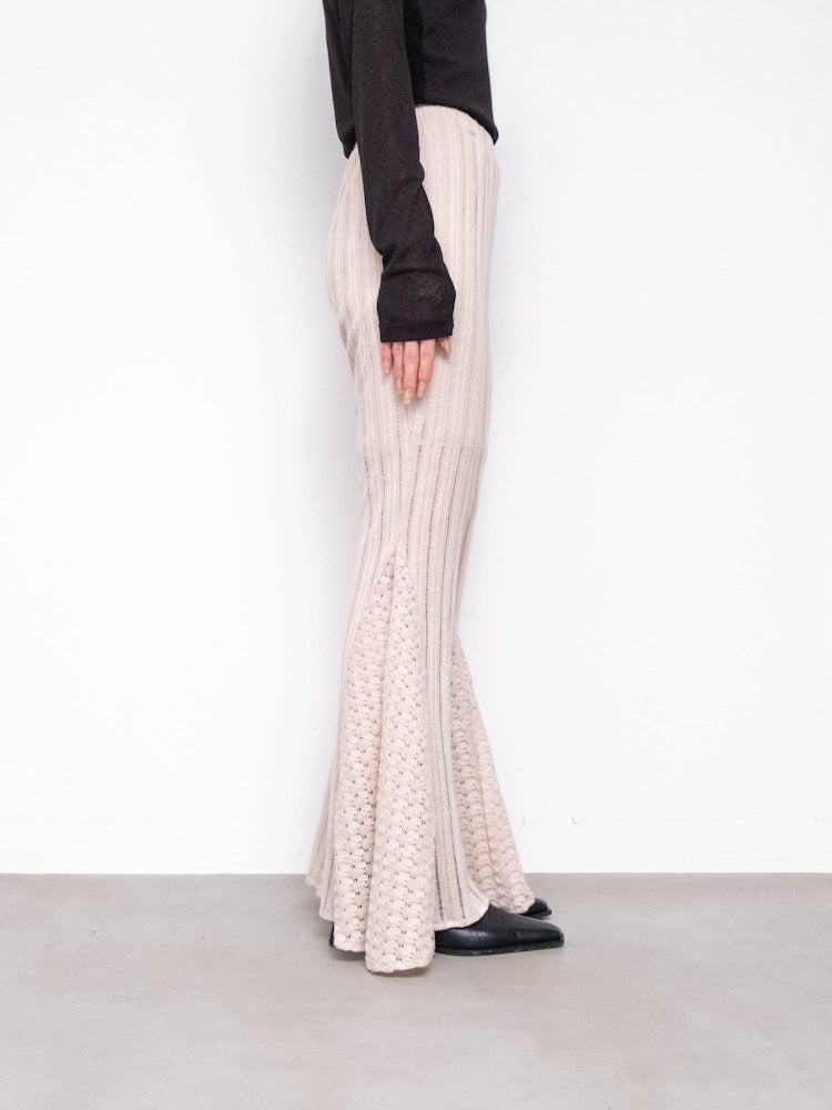 モデル身長：162cm / カラー：Ivory