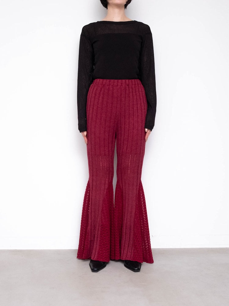 モデル身長：162cm / カラー：Bordeaux