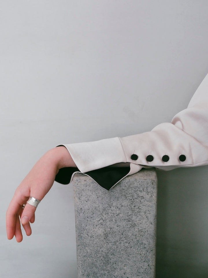 モデル身長：175cm / カラー：Ivory
