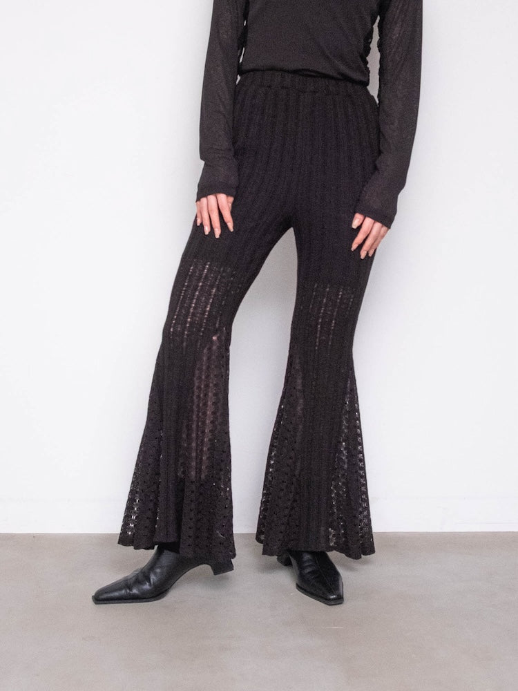 モデル身長：162cm / カラー：Black