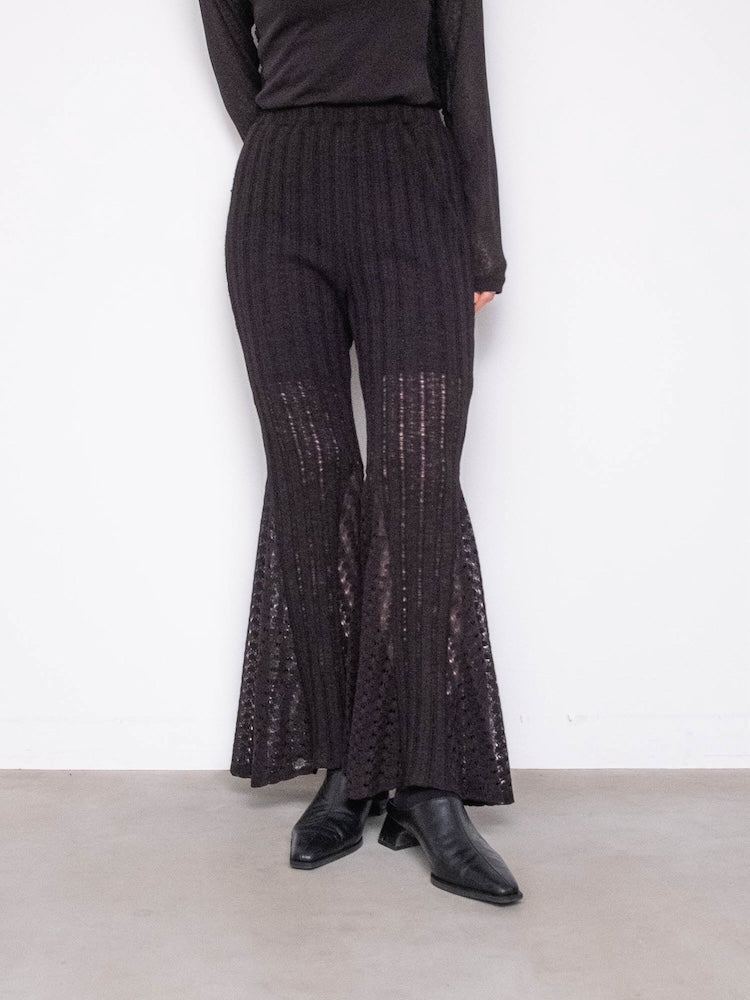 モデル身長：162cm / カラー：Black