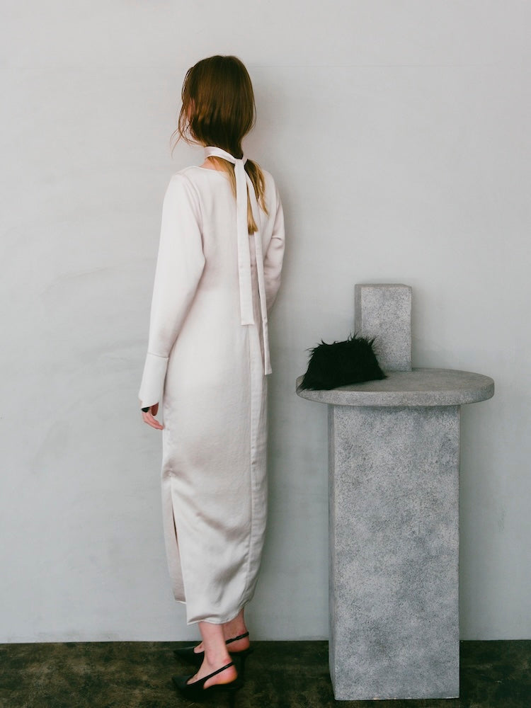 モデル身長：175cm / カラー：Ivory