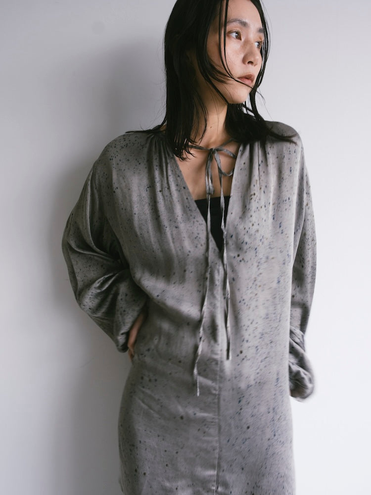 モデル身長：163cm / カラー：Gray