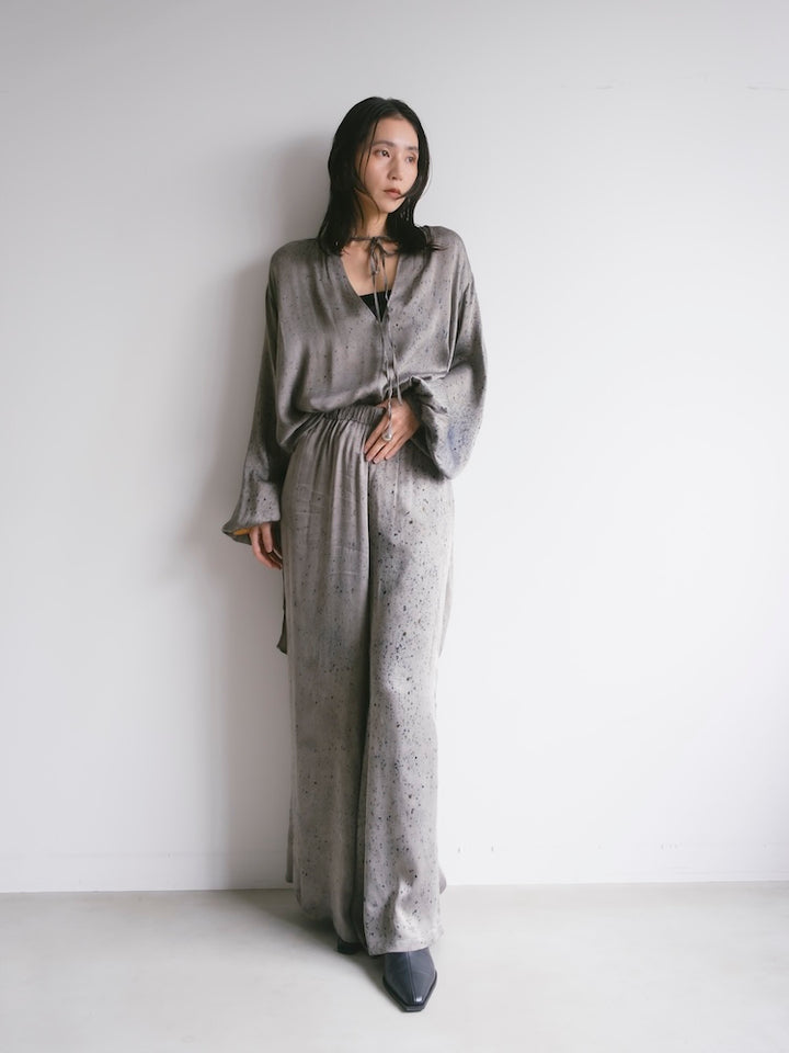 モデル身長：163cm / カラー：Gray