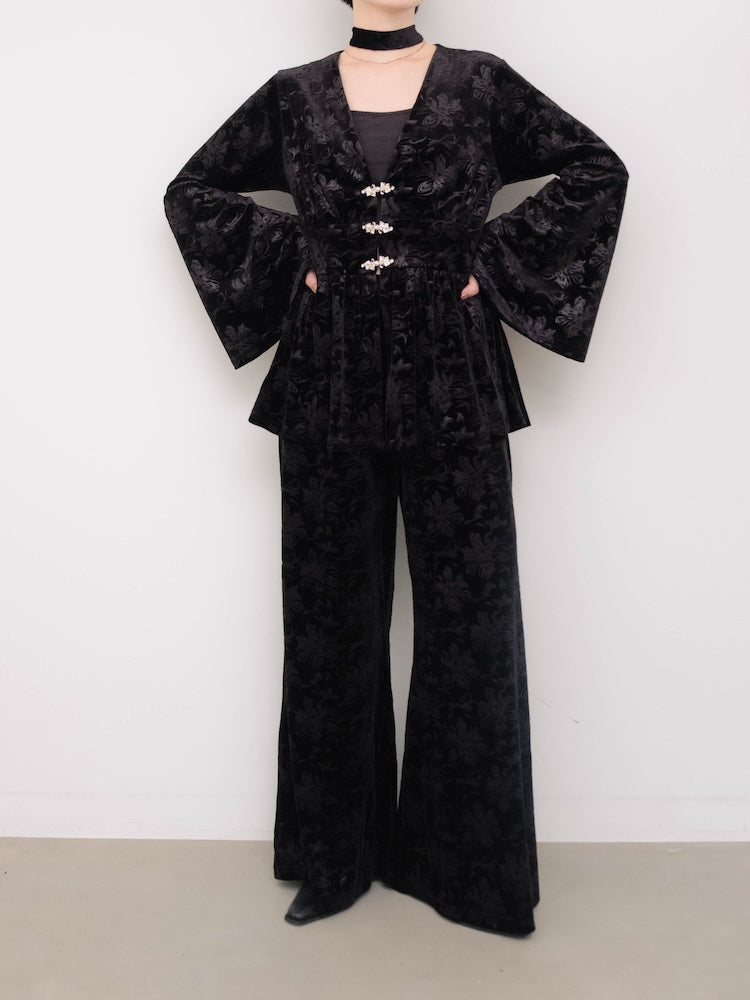 モデル身長：162cm / カラー：Black SET