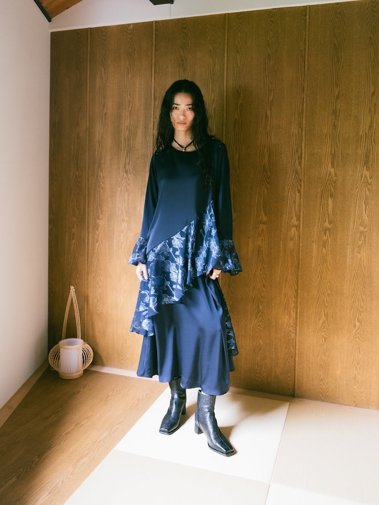 モデル身長：170cm / カラー：Navy