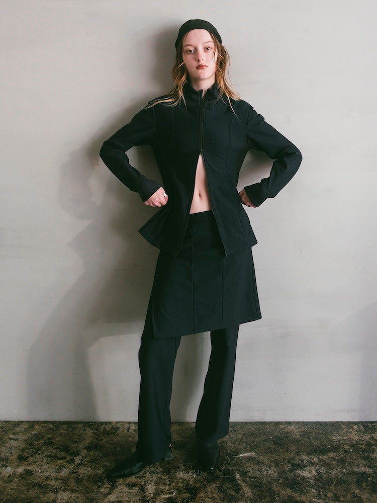 モデル身長：175cm / カラー：Navy