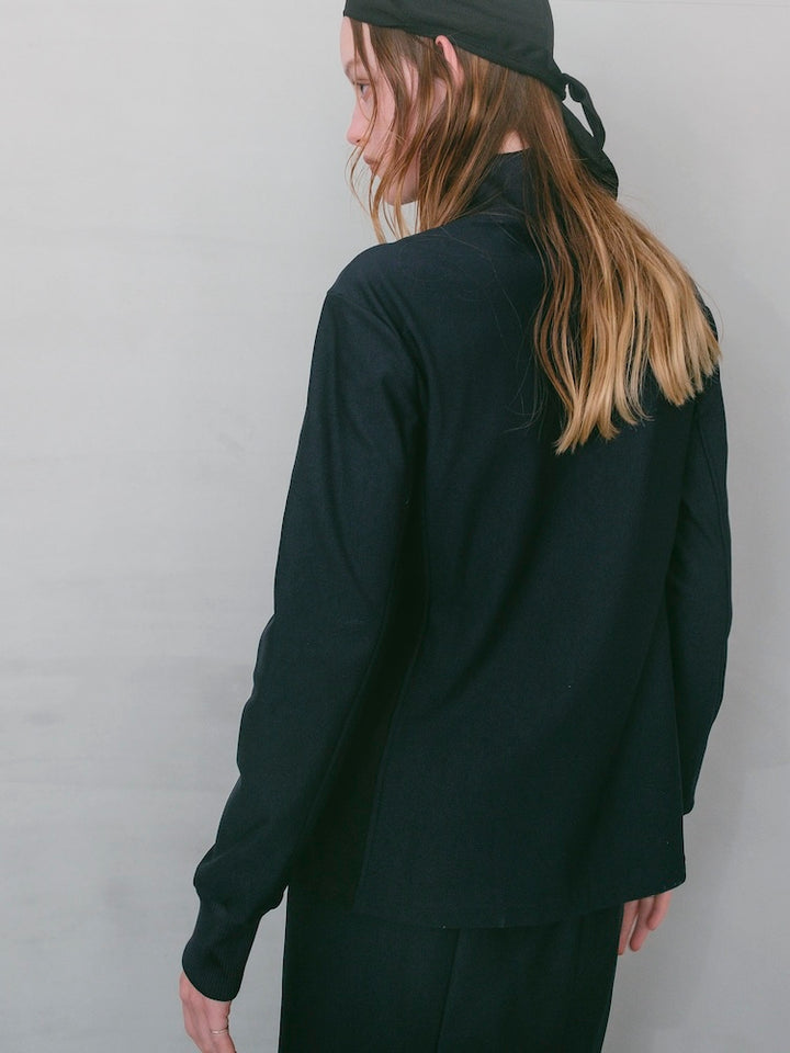 モデル身長：175cm / カラー：Navy