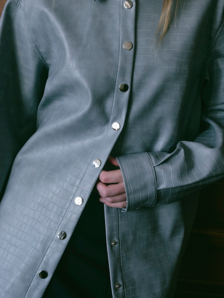 モデル身長：175cm / カラー：BlueGray