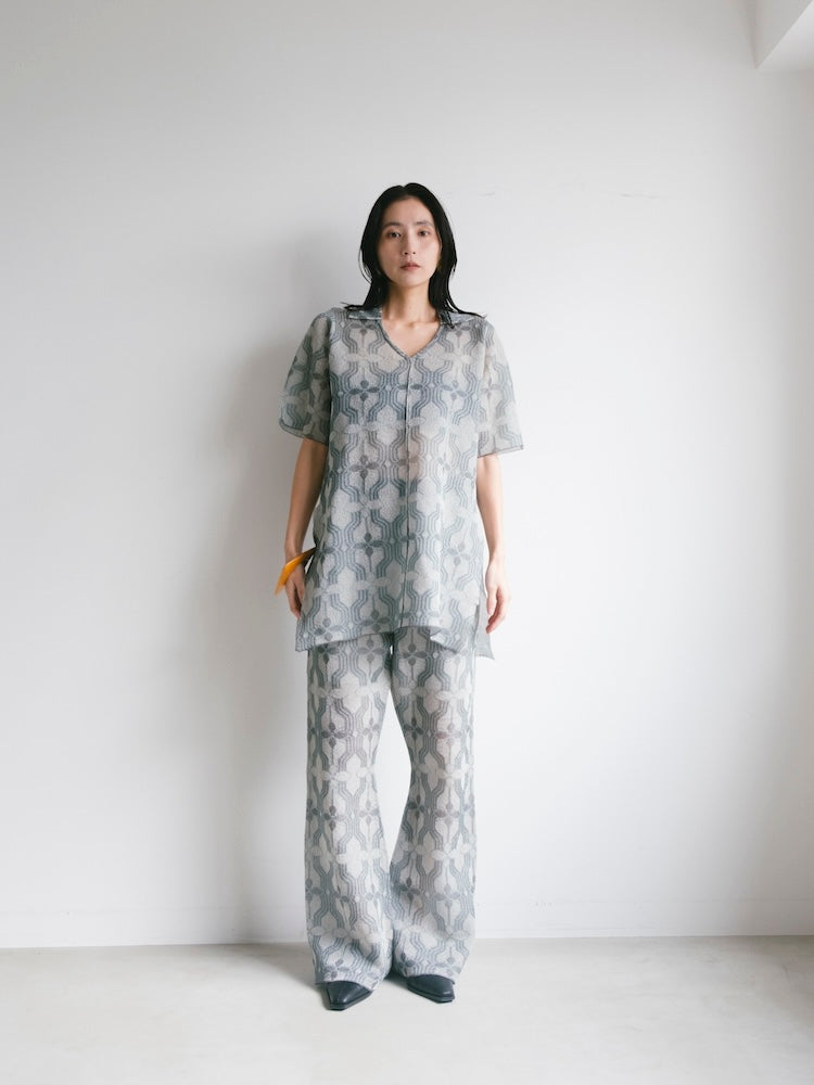 モデル身長：163cm / カラー：Gray