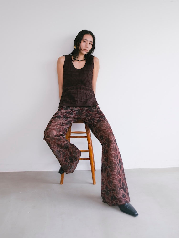 モデル身長：163cm / カラー：Bordeaux