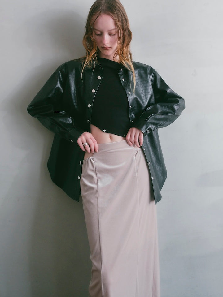 モデル身長：175cm / カラー：LightBeige / 着用サイズ：Mサイズ
