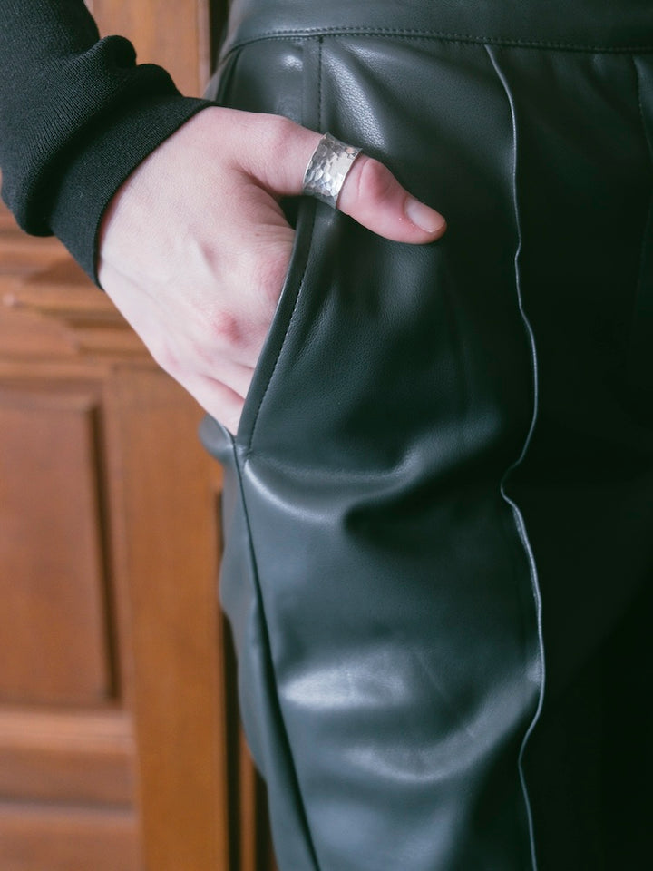 モデル身長：175cm / カラー：Gray