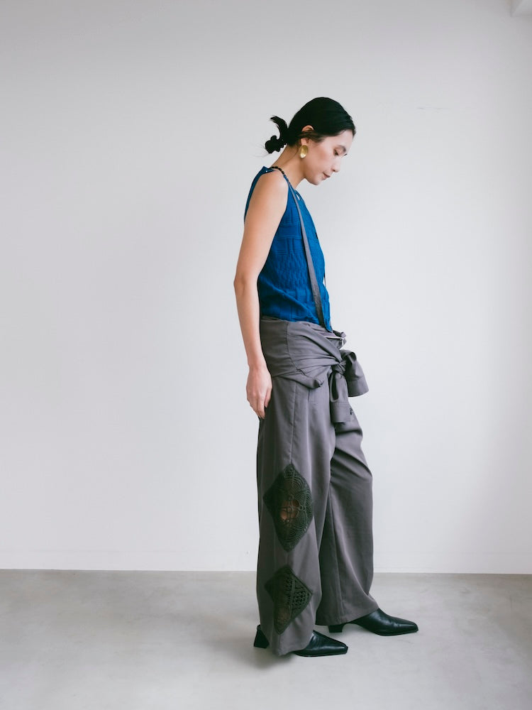 モデル身長：163cm / カラー：Charcoal