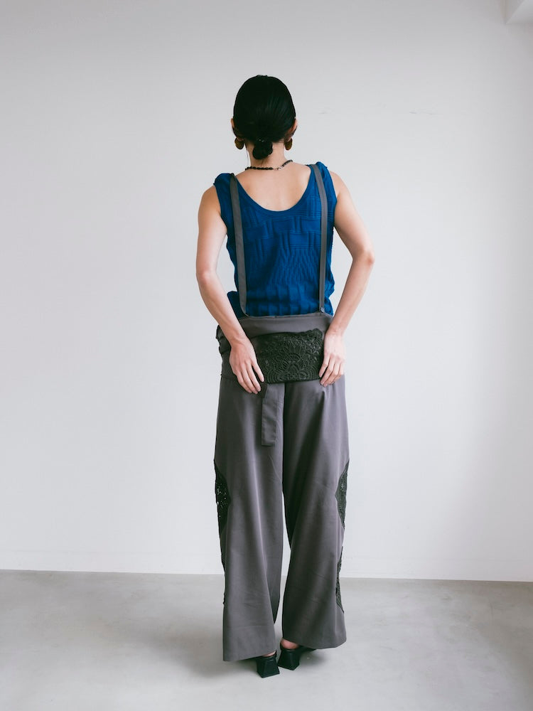 モデル身長：163cm / カラー：Charcoal