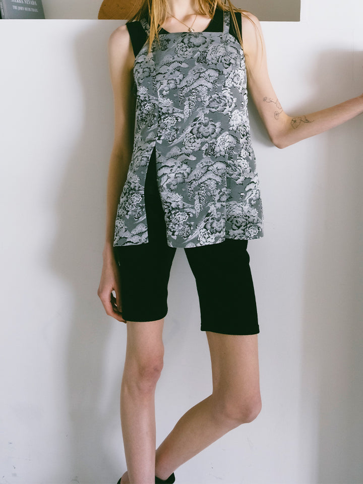 モデル身長：167cm / カラー：Black