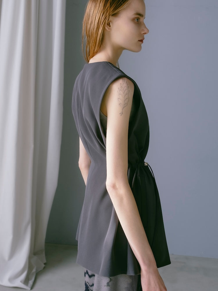 モデル身長：167cm / カラー：Gray