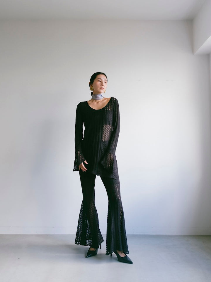 モデル身長：163cm / カラー：Black