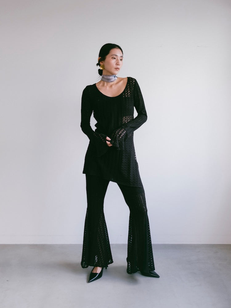 モデル身長：163cm / カラー：Black