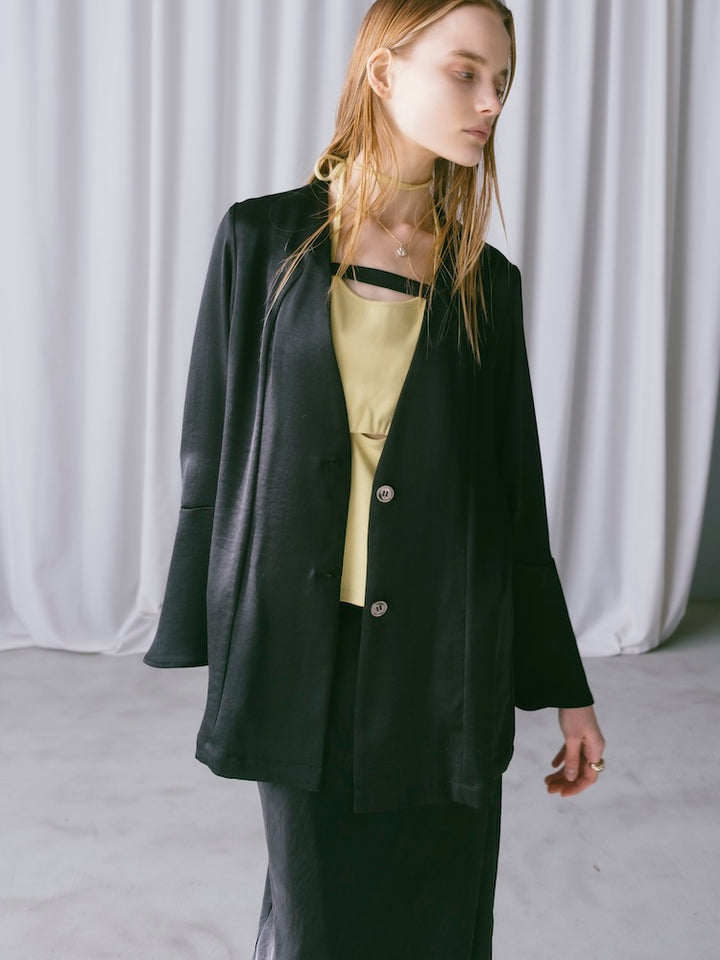 モデル身長：167cm / カラー：Black