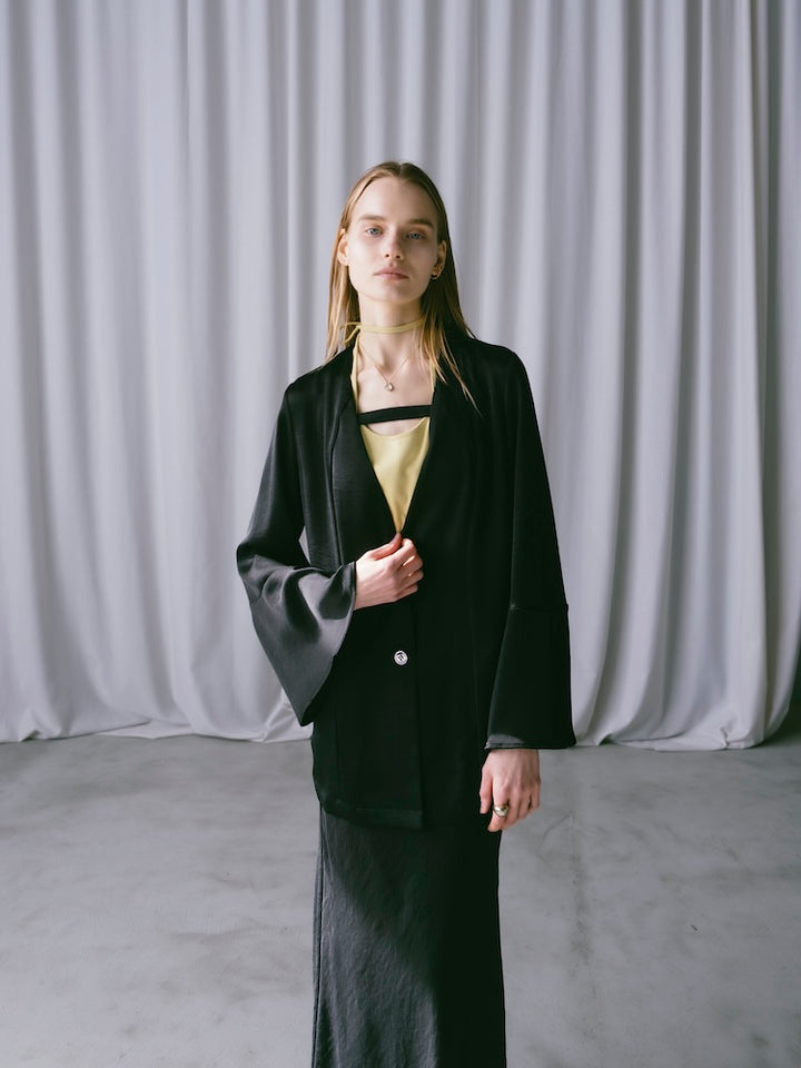 モデル身長：167cm / カラー：Black