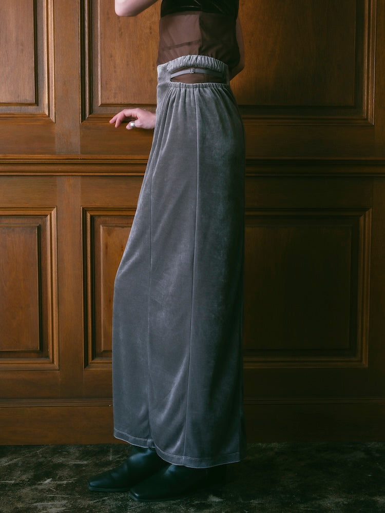 モデル身長：175cm / カラー：Gray / 着用サイズ：Mサイズ