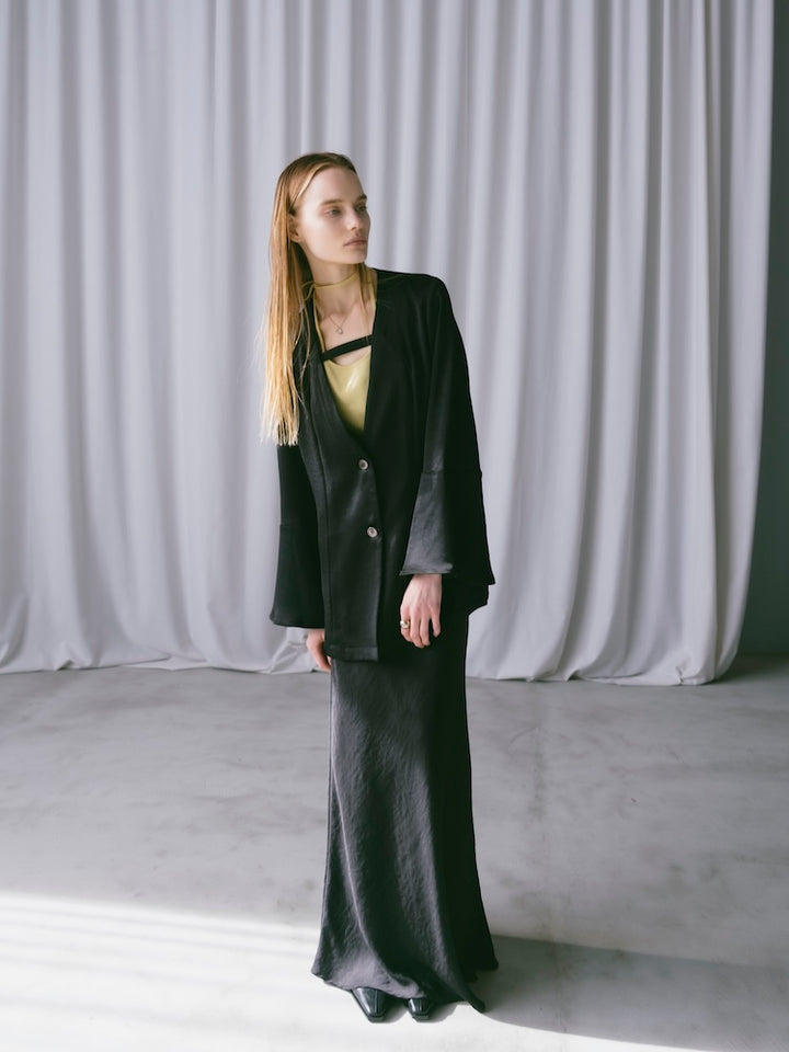 モデル身長：167cm / カラー：Black / モデル着用：Mサイズ