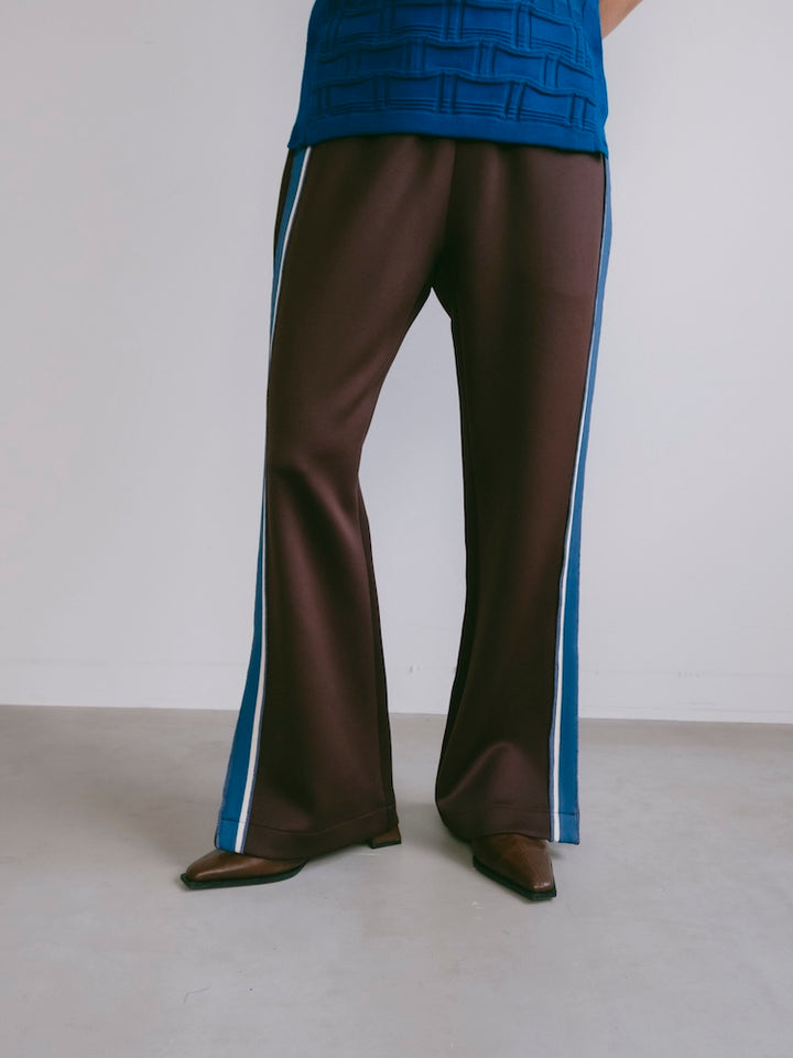 モデル身長：163cm / カラー：Brown