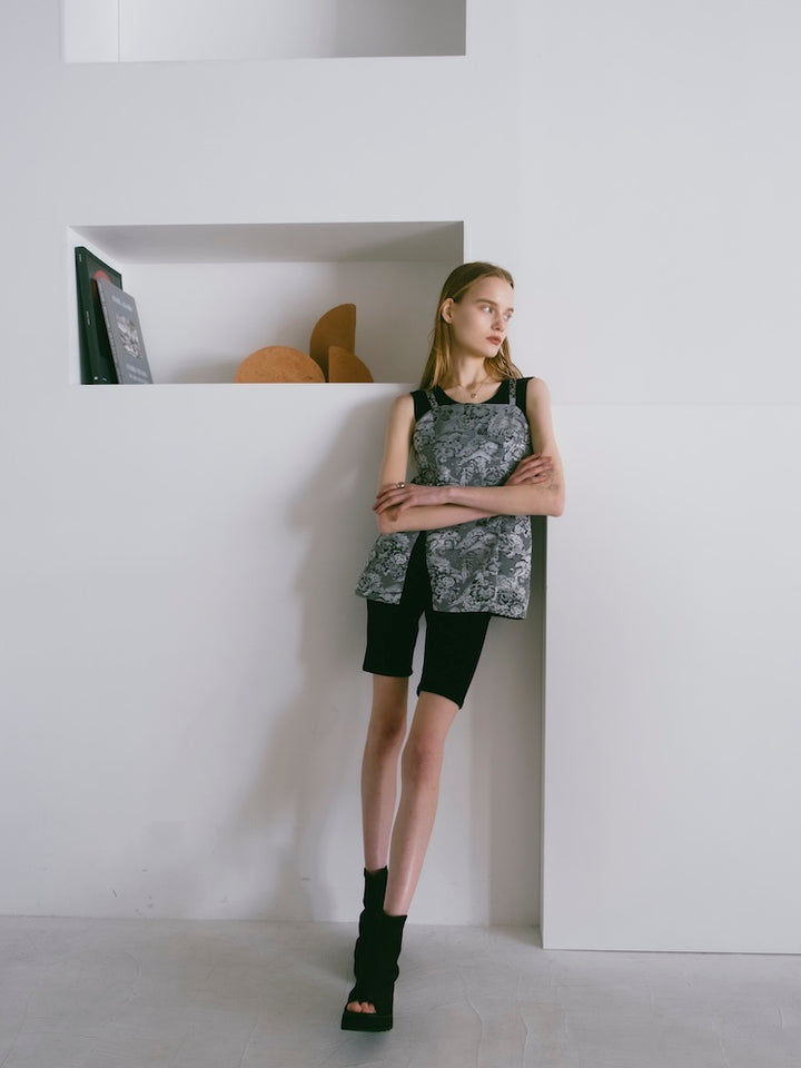 モデル身長：167cm / カラー：Gray