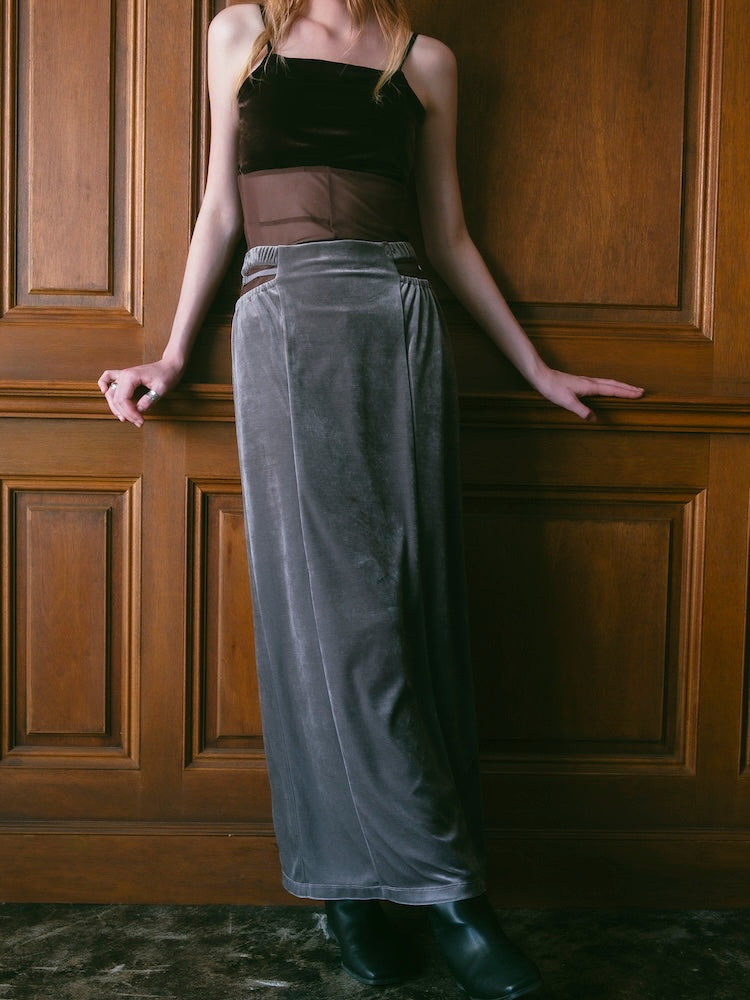 モデル身長：175cm / カラー：Gray / 着用サイズ：Mサイズ