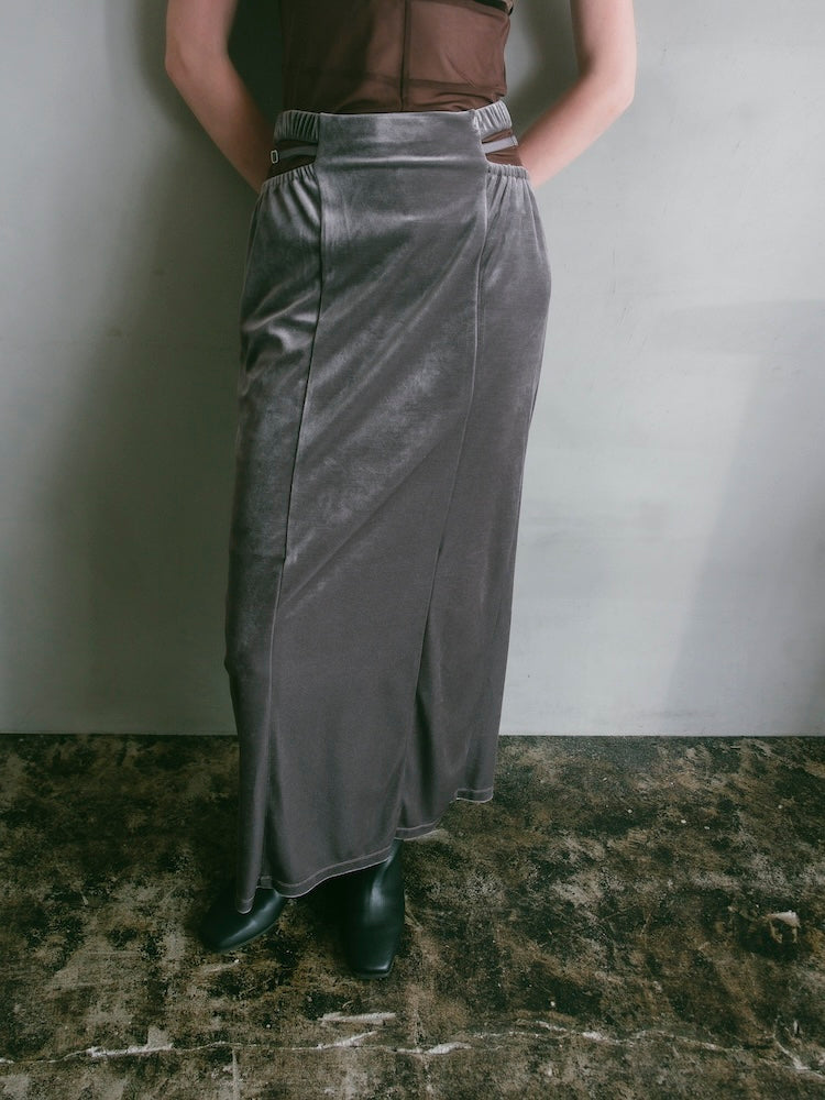 モデル身長：175cm / カラー：Gray / 着用サイズ：Mサイズ