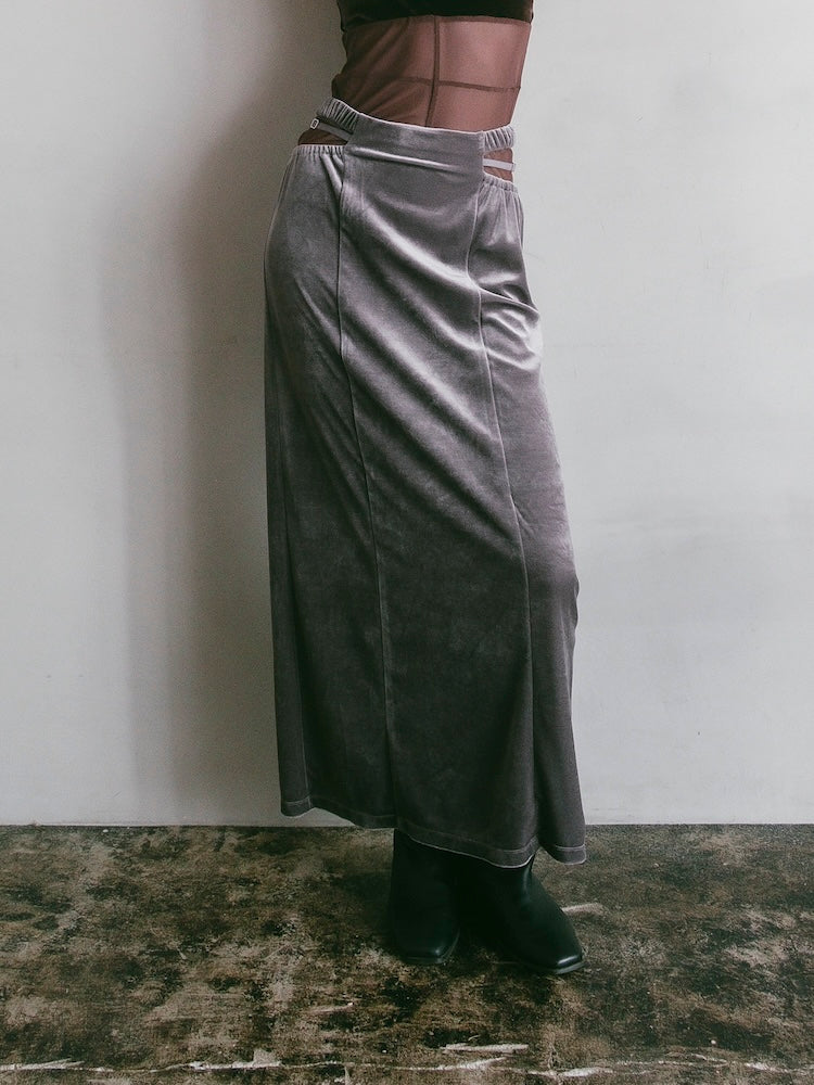 モデル身長：175cm / カラー：Gray / 着用サイズ：Mサイズ
